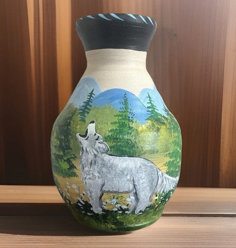 Beautiful hand painted wolf - beautiful,