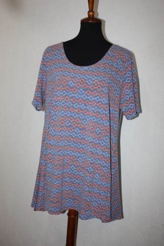 Nwot lularoe size top - size,