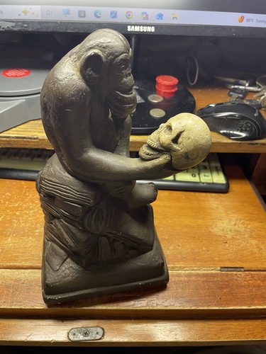 Vtg monkey and skull - skull, sculpture