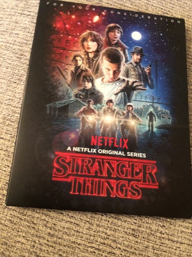 Stranger things netflix - stranger,