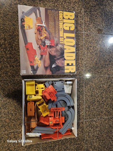 Vintage tomy big loader - tomy,