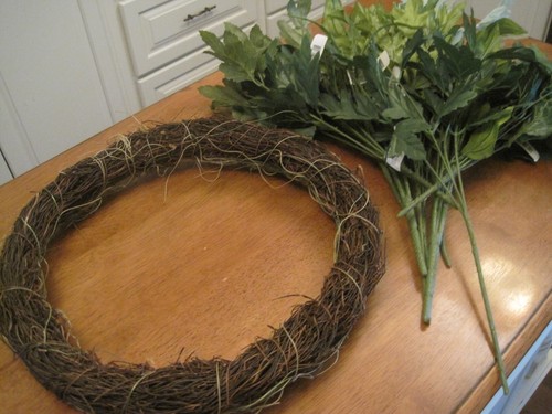 Wreath and 9 various - wreath,