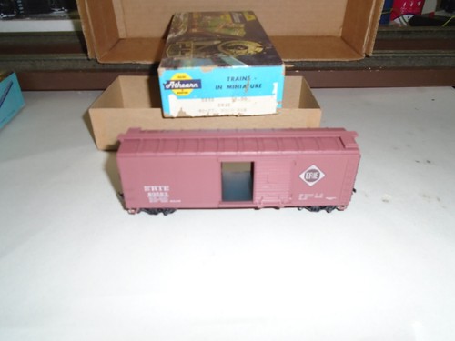 Athearn 5232 wood - #5232, boxcar