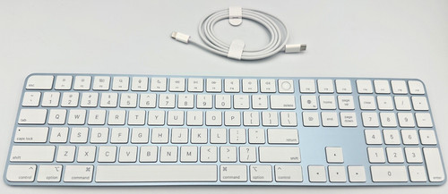 Blue apple magic keyboard - blue,