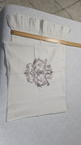 Elegant white linen 112 - elegant, crown
