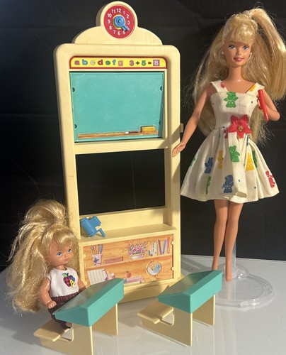 Vintage 1995 teacher barbie - vintage,