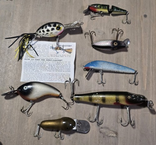 Vtg fishing lure lot creek - lure,