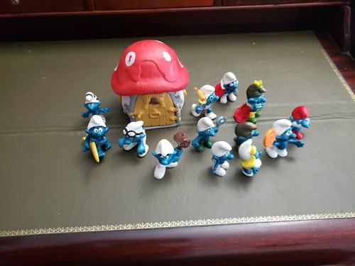 Smurfs 1970s toy - lot, house