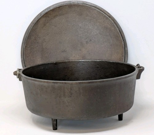 Vintage unmarked lodge - vintage,