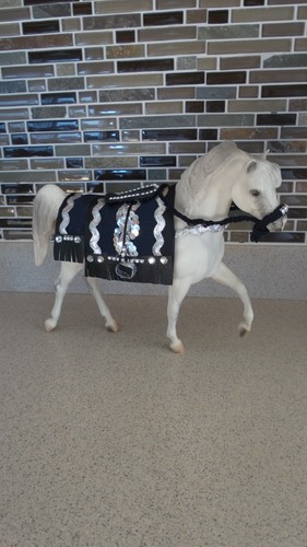 Breyer 983 equus - breyer, arabian