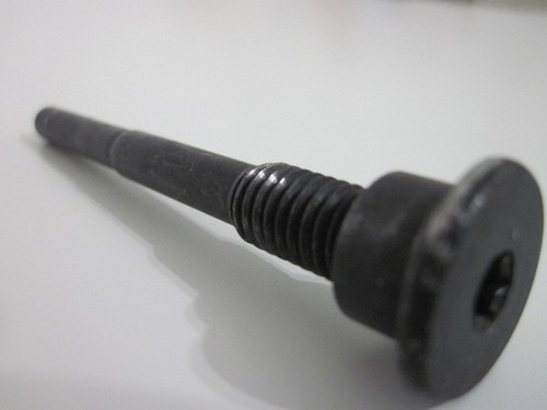 Herman miller mirra - 2, bolt