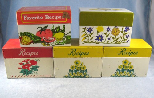 Vintage metal recipe boxes - 5,