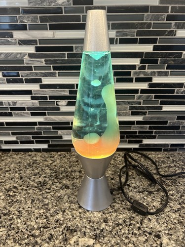 Motion and glitter lava lamp - lava,