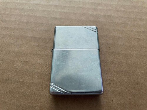 Vintage 1995 zippo lighter - zippo,