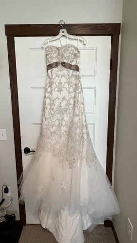 New stunning wedding - new!, gown
