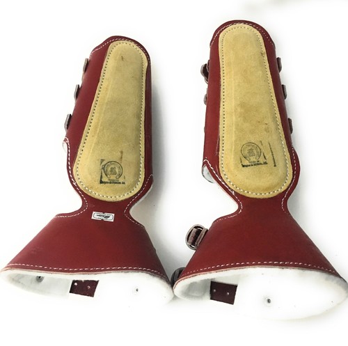 Red horse leg - leg, boots