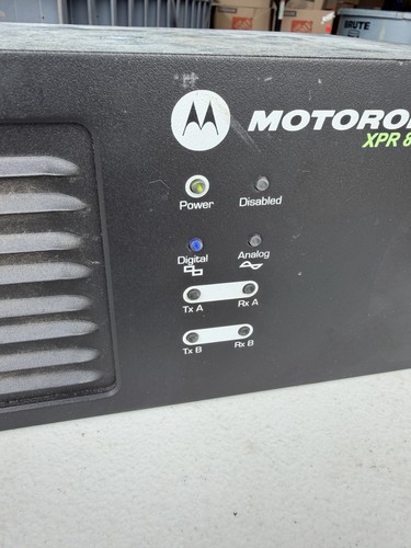 Motorola xpr8400 uhf - xpr8400,