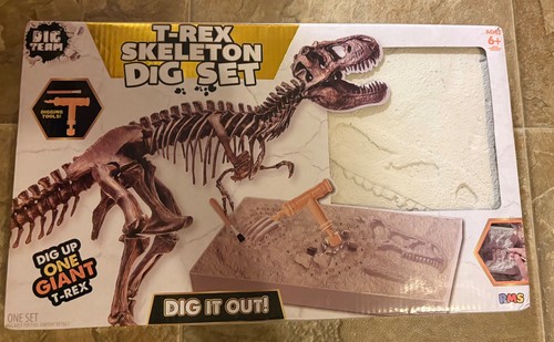 T-Rex skeleton dig set with