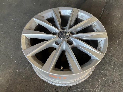 Volkswagen beetle wheel - volkswagen,