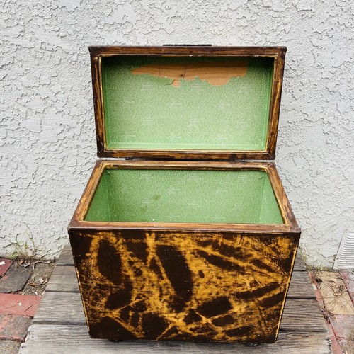 Vintage faux tiger finish - faux,