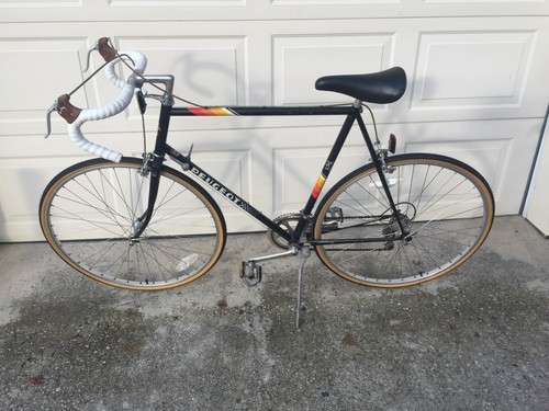 Peugeot road bicycle - peugeot,