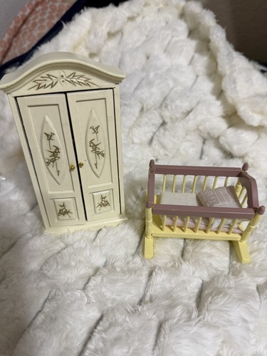 Vintage dollhouse miniature