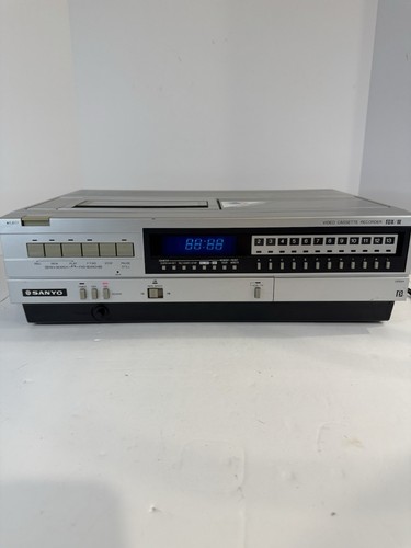 Sanyo vcr 4400 betamax - sanyo,