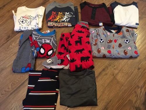 Nwt boys size 5t - 4/5/5t, clothes