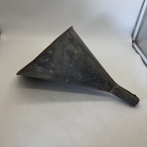 Vtg large galvanized - vtg, metal