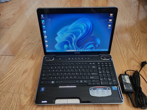Toshiba satellite a505 - satellite,