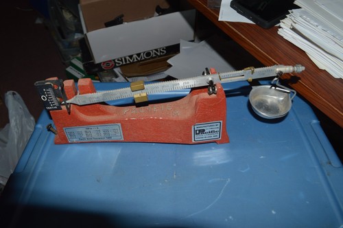 Lot pacific powder measure - ,