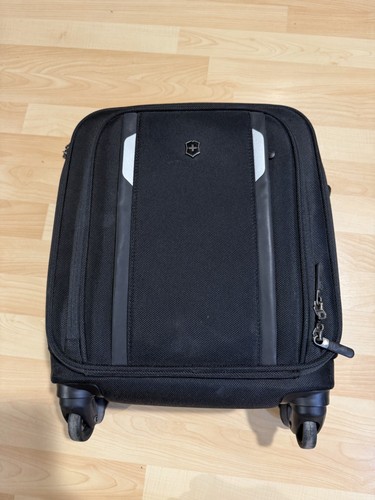 Victorinox werks traveler - victorinox,