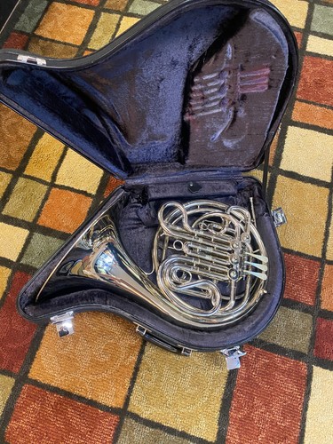 Holton french horn - holton,, h179
