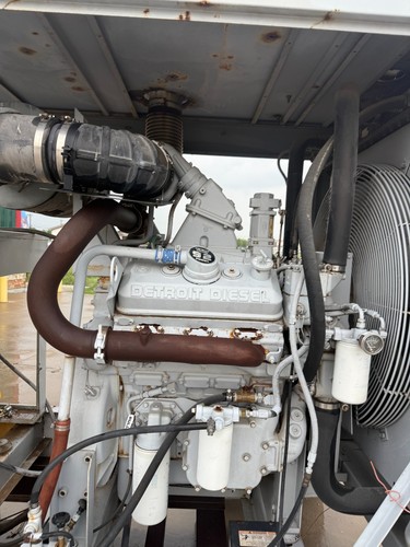 Detroit diesel engine