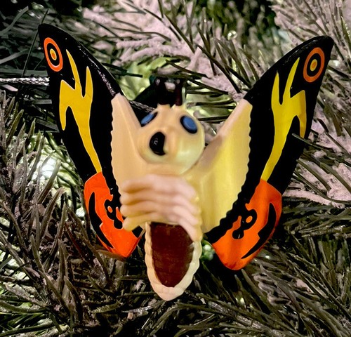2026 titanus mothra moth larva - titanus,