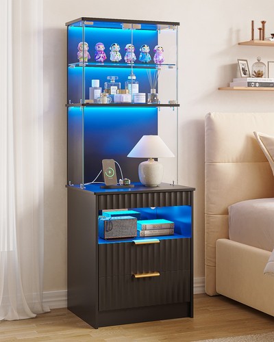Fluted nightstand with gun - fluted,