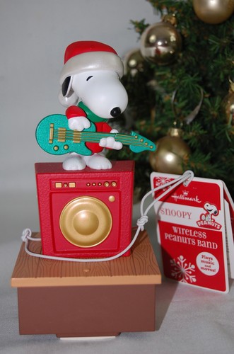 Hallmark snoopy guitar - hallmark,