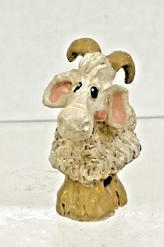 Modern textured miniature - textured,