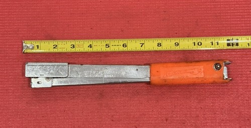 Arrow fastener hammer - arrow,