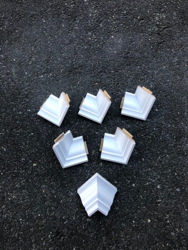 Crown molding corners - molding, low