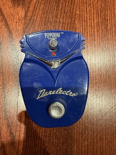 Used danelectro pepperoni - danelectro,