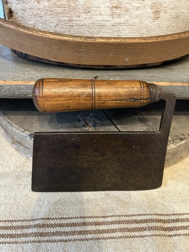 Early primitive wood - primitive, handled