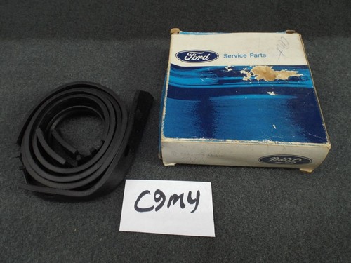 Nos fender skirt seal 1969 - nos,