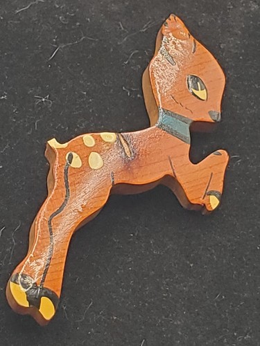 Vintage carved wood deer fawn - carved,