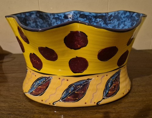 Rare large pottery bowl signed - rare,