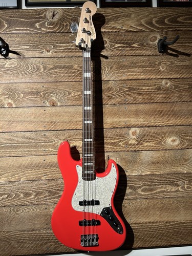 Squier custom upgraded jazz - upgraded,