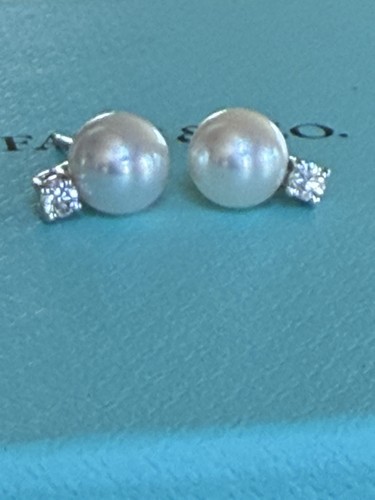 Tiffany 18k white - co, gold