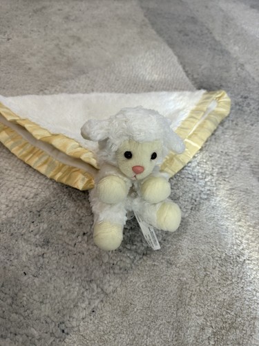 Aurora baby lamb sheep - aurora,