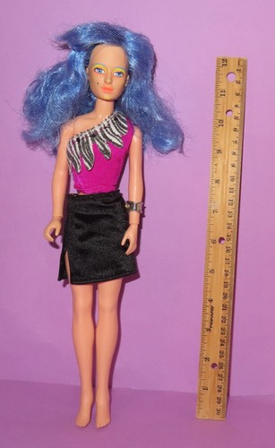 Jem and the holograms - and,