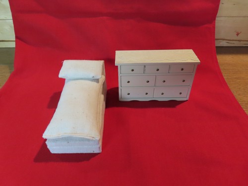 Contemporary miniature